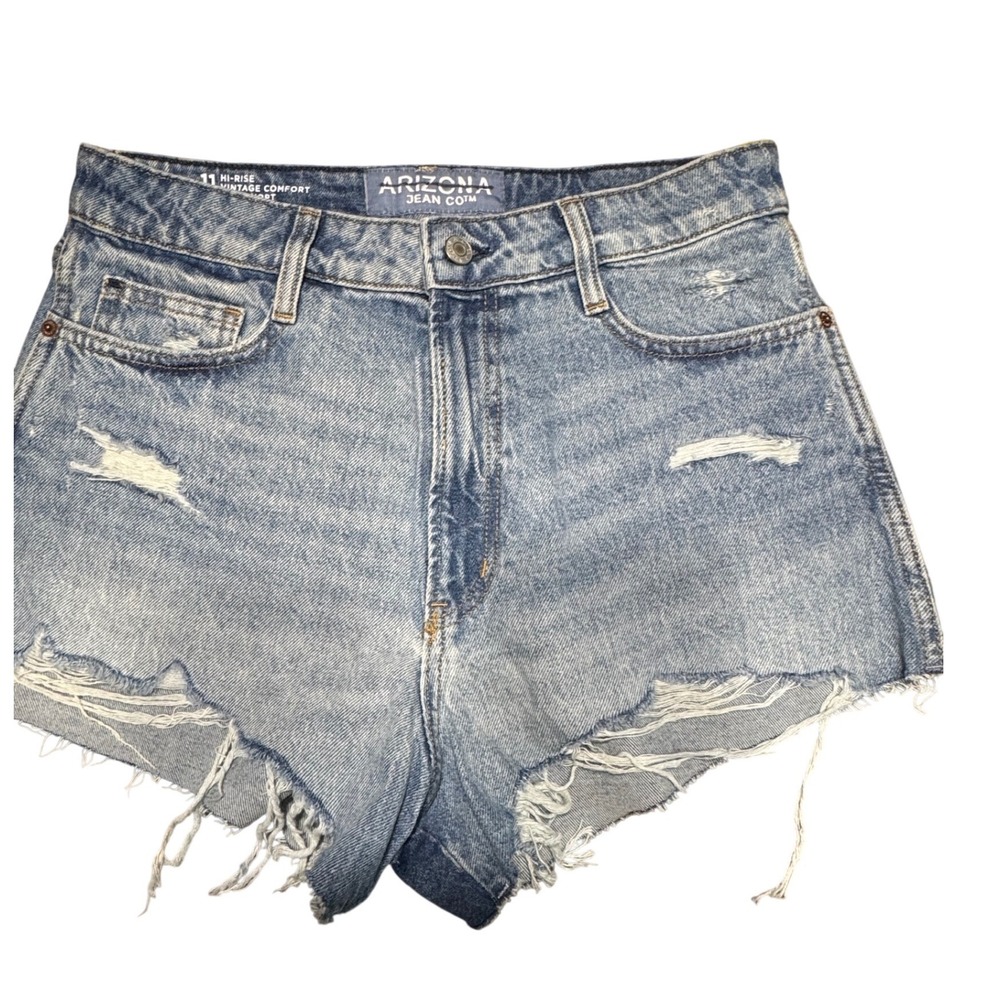 Arizona Jean Co Mom Shorts Womens 11 Distressed Light Blue Cotton High Rise Jean